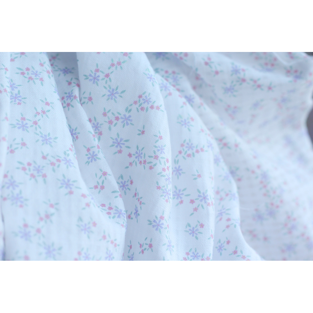 copy of Priscille - Seersucker / Coton gaufré doux fond blanc motif fleuri bleu