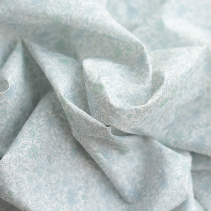 copy of Kezia - Batiste de coton douce à imprimé fleuri bleu