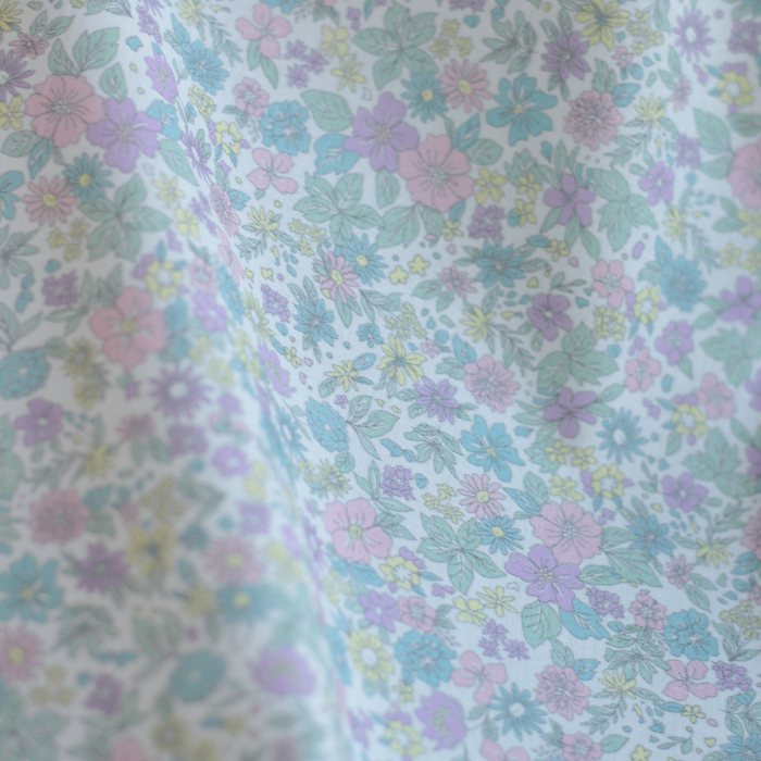 copy of Liv - Batiste de coton douce à imprimé fleuri bleu poudré