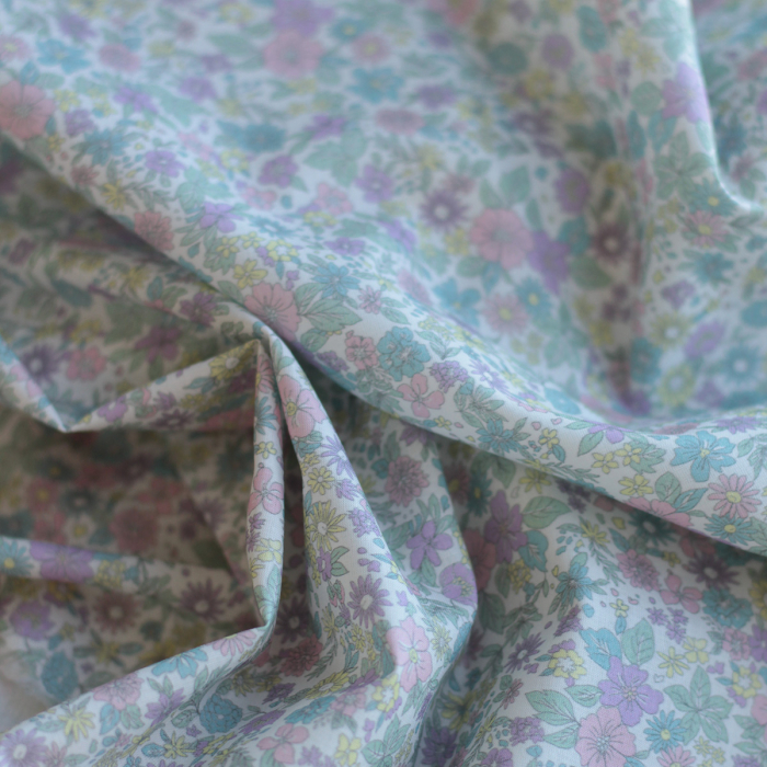 copy of Liv - Batiste de coton douce à imprimé fleuri bleu poudré