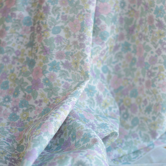 copy of Liv - Batiste de coton douce à imprimé fleuri bleu poudré