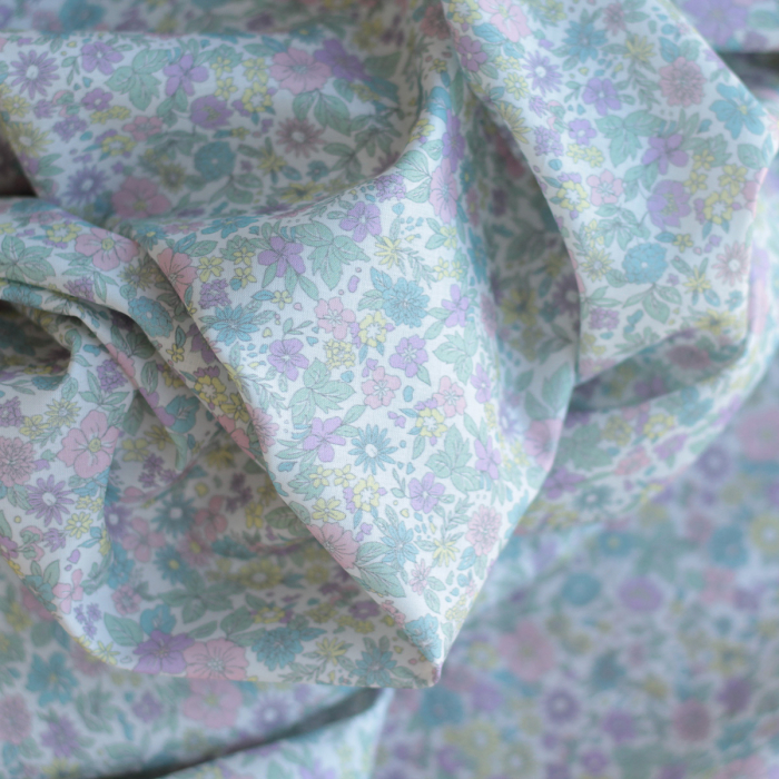 copy of Liv - Batiste de coton douce à imprimé fleuri bleu poudré