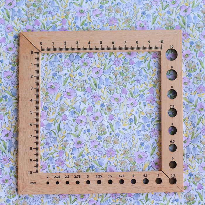 copy of Selma - Batiste de coton bio SILKYNE à imprimé fleuri rose et violet