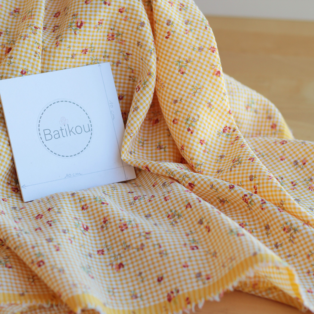 copy of Adelaïde - Seersucker / Coton gaufré vichy mini 2mm vert amande à motif fleuri