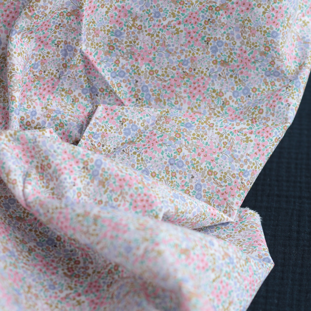 copy of Elinor - Batiste de coton bio SILKYNE à imprimé fleuri vitaminé