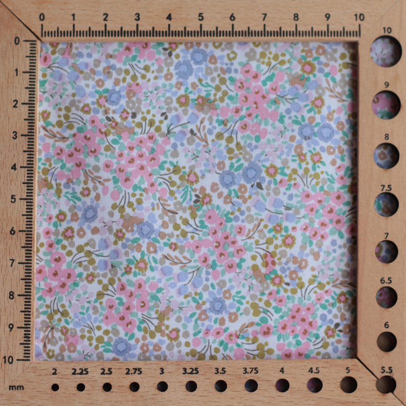 copy of Elinor - Batiste de coton bio SILKYNE à imprimé fleuri vitaminé