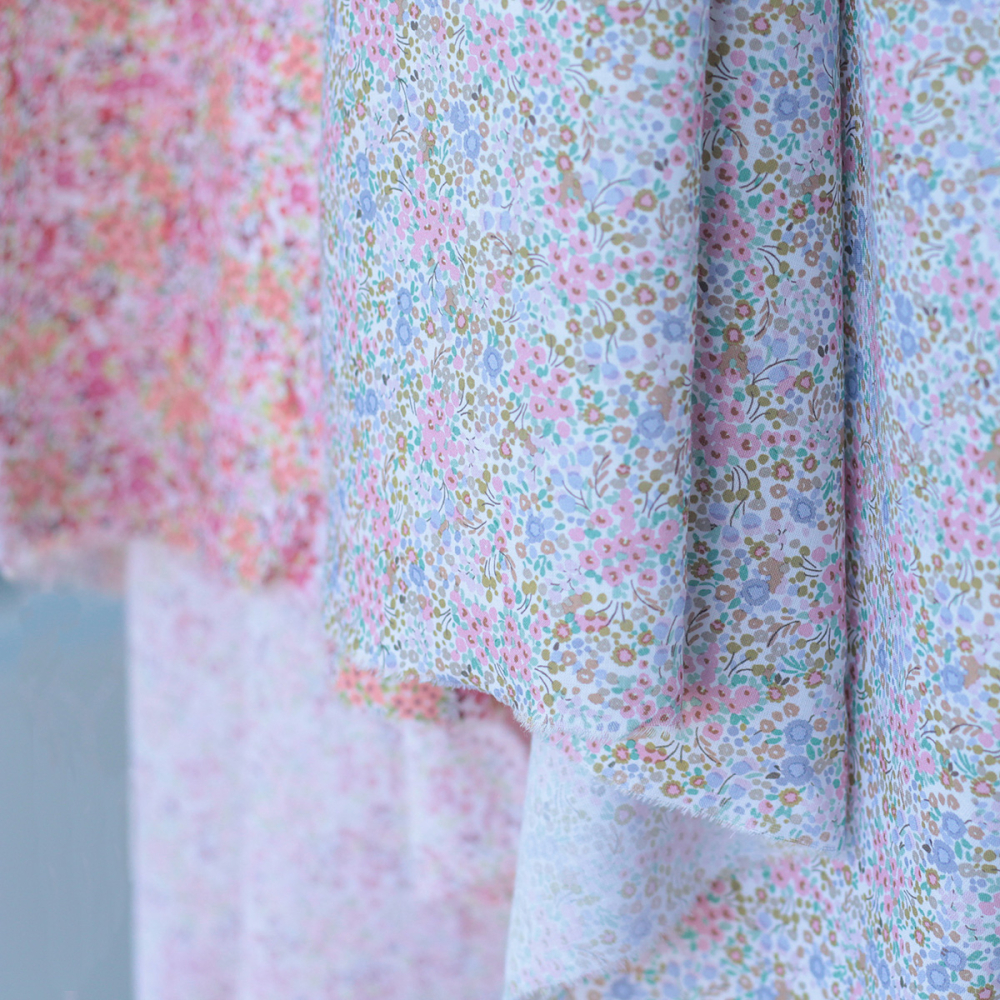 copy of Elinor - Batiste de coton bio SILKYNE à imprimé fleuri vitaminé