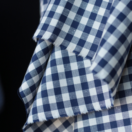 Coton chiné aspect brut vichy moyennes 7mm coloris bleu marine