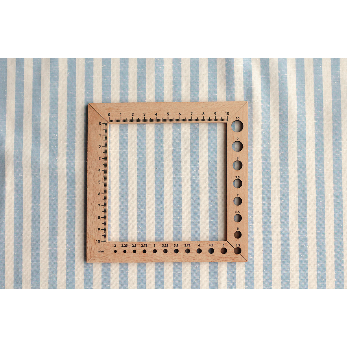 copy of Coton chiné aspect brut rayures moyennes 7mm coloris rouge / écru