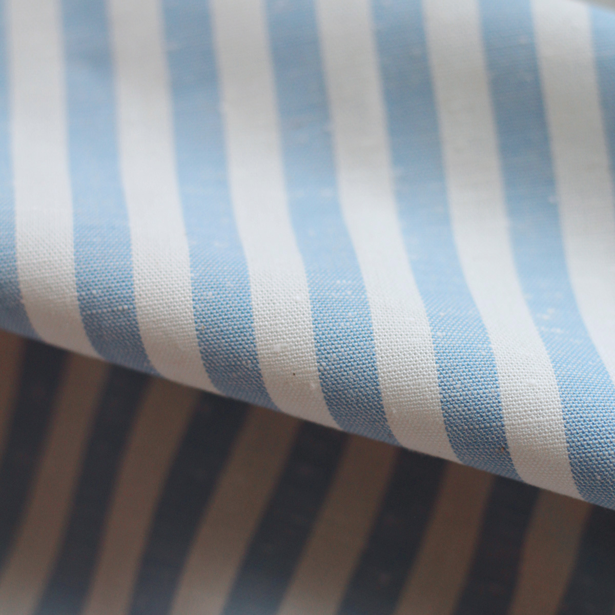 copy of Coton chiné aspect brut rayures moyennes 7mm coloris rouge / écru