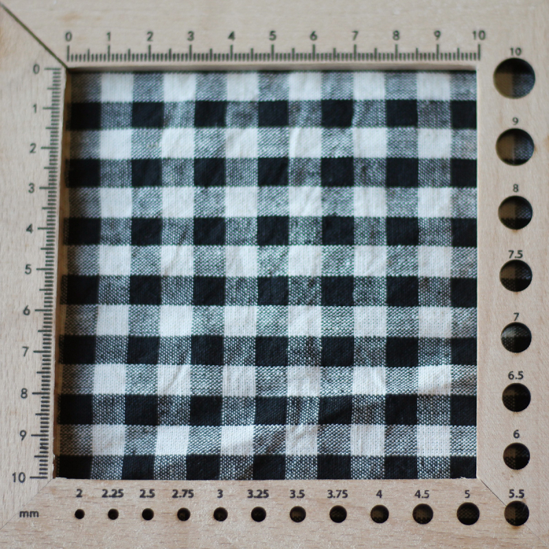 Alphonse - Seersucker / Lin et Coton gaufré vichy 7mm noir et écru