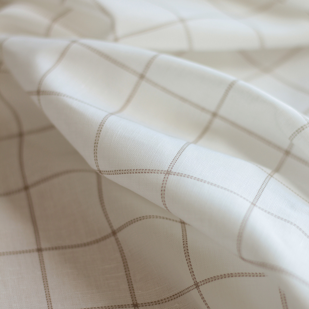 copy of Zephyr - Tissu lin coton fond blanc lait quadrillage vert celadon