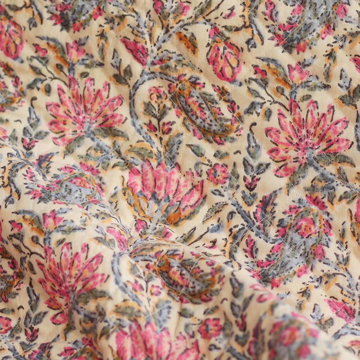 Misha - Tissu indien matelassé double face hand block écru et rose