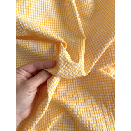 Seersucker / Coton gaufré vichy mini 3mm jaune citron / blanc Seersucker / Coton gaufré vichy mini 3mm jaune citron / blanc