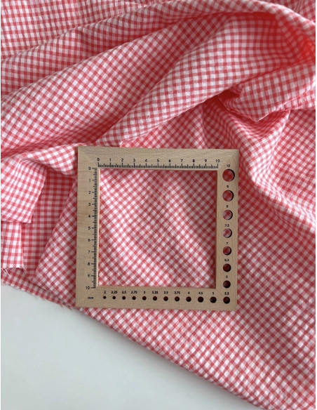 Seersucker / Coton gaufré vichy mini 3mm corail / blanc