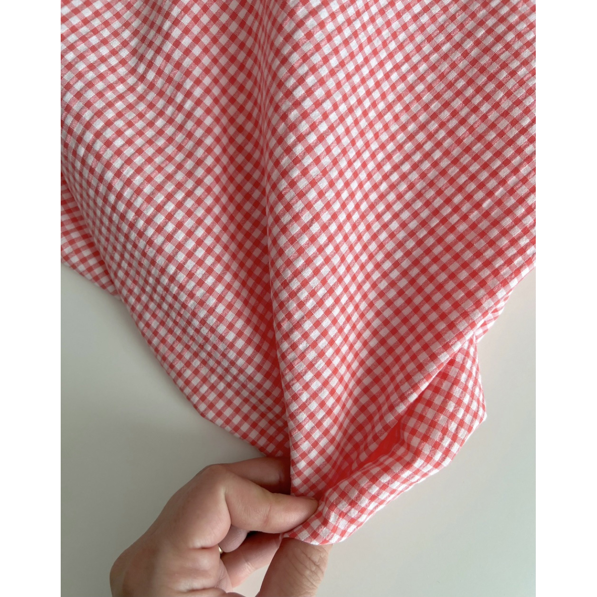 Seersucker / Coton gaufré vichy mini 3mm corail / blanc