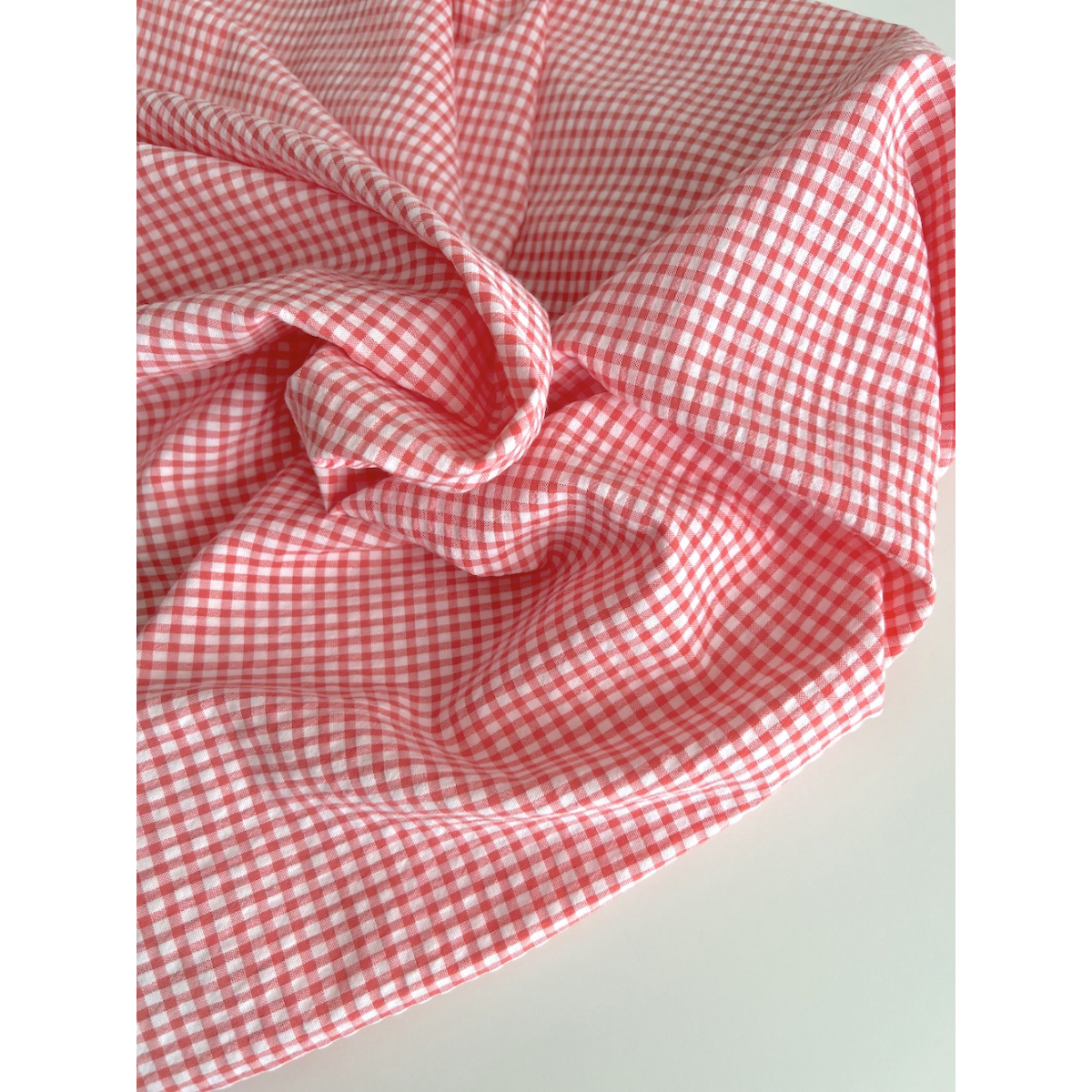 Seersucker / Coton gaufré vichy mini 3mm corail / blanc