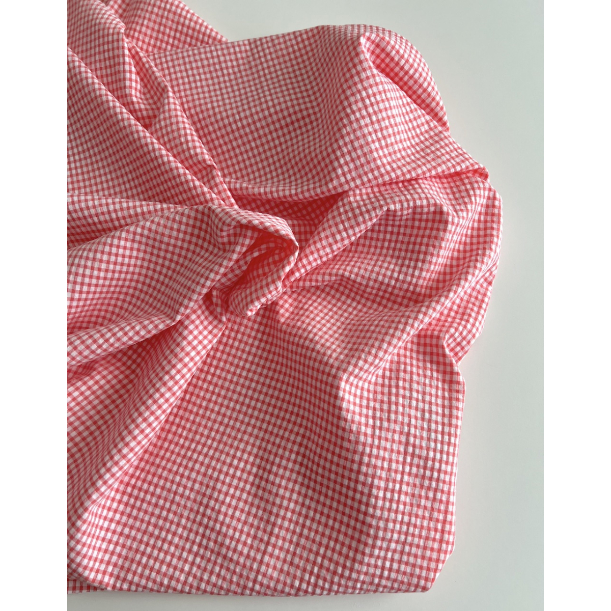 Seersucker / Coton gaufré vichy mini 3mm corail / blanc