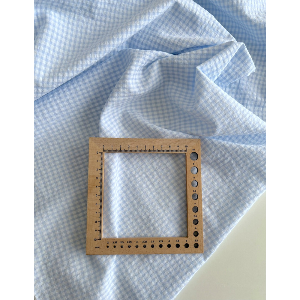 Seersucker / Coton gaufré vichy mini 3mm bleu ciel / blanc