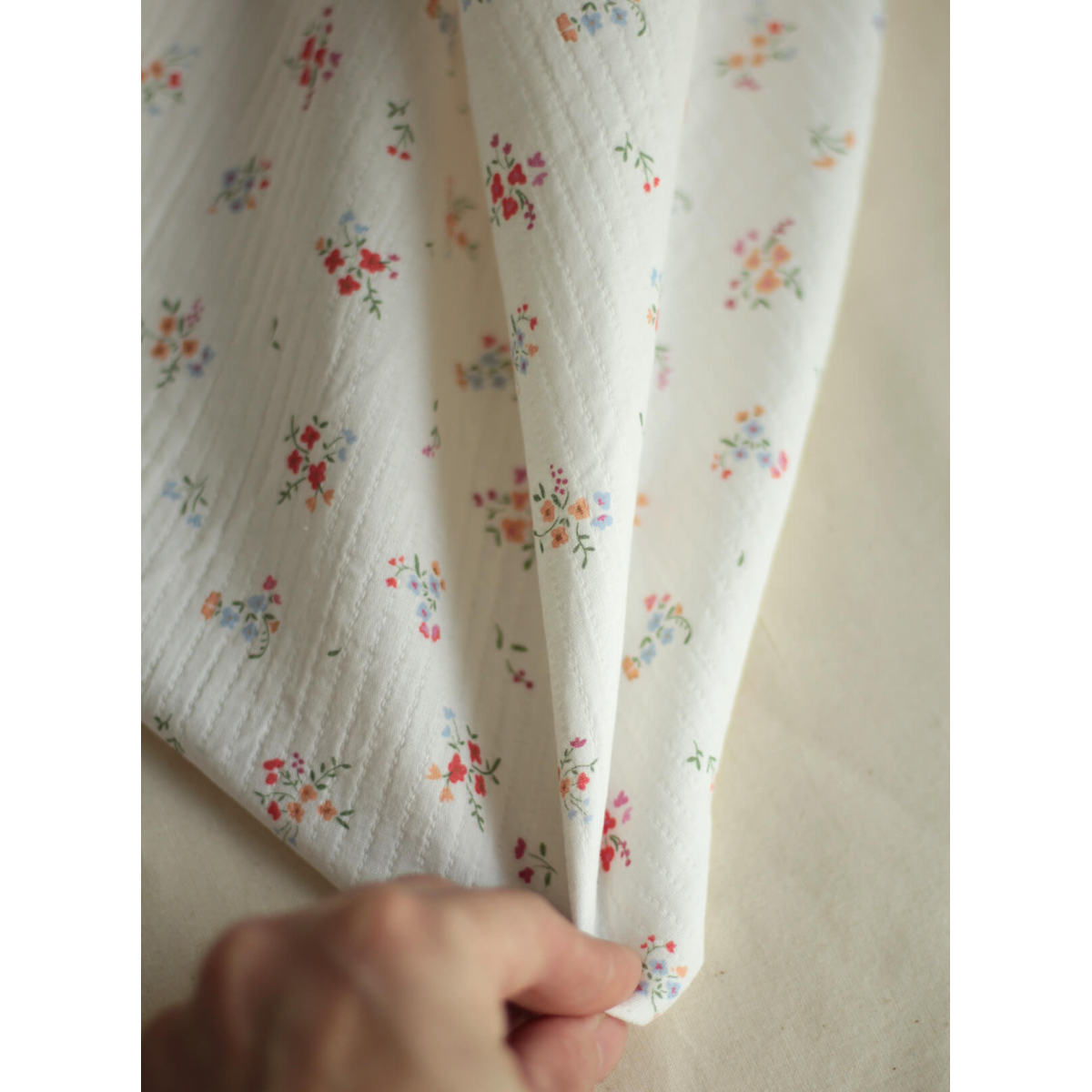 copy of Annabelle - Tissu double coton piqué droit motif fleuri