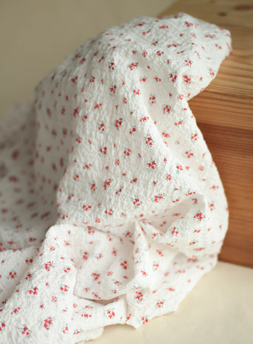 copy of Pauline - Tissu coton texturé gaufré fleuri bleu et vert