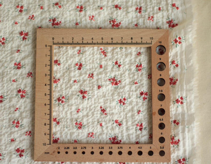 copy of Pauline - Tissu coton texturé gaufré fleuri bleu et vert