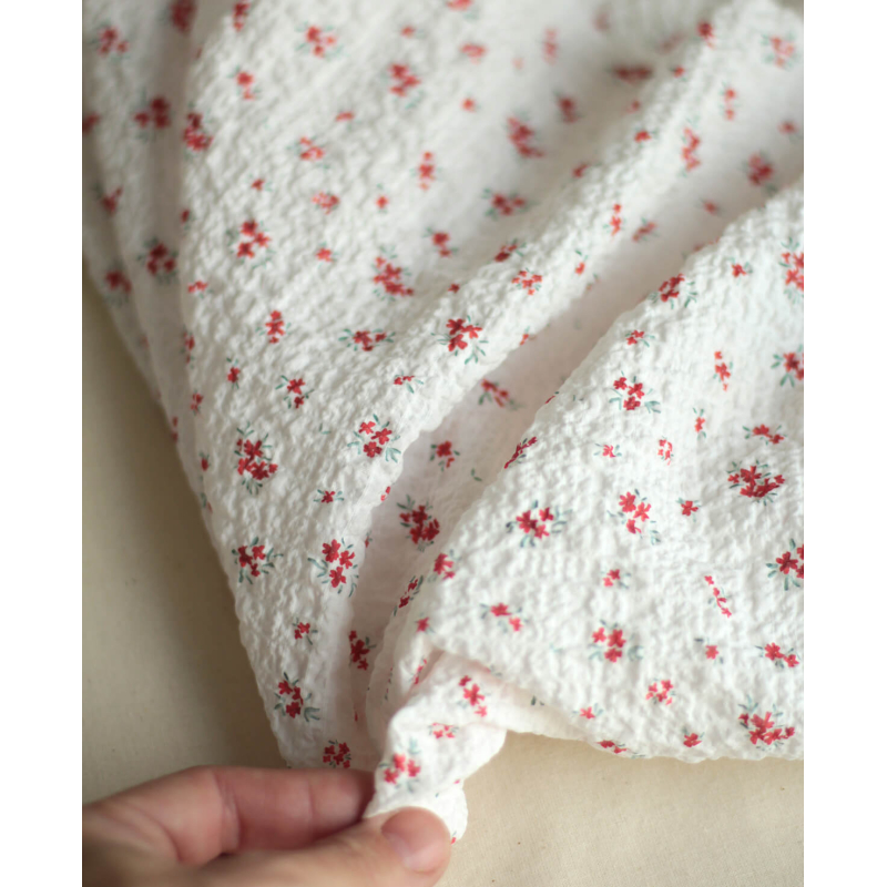 copy of Pauline - Tissu coton texturé gaufré fleuri bleu et vert