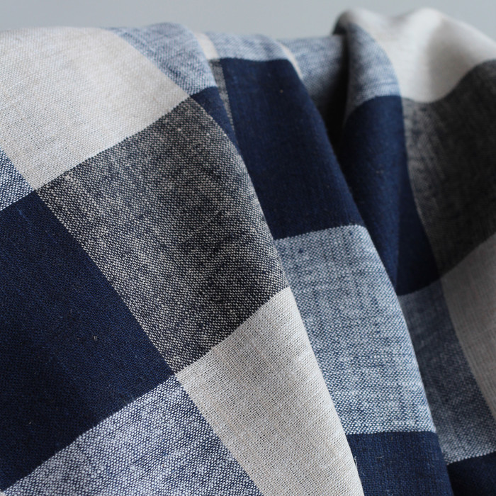 Tissu lin viscose grand vichy bleu marine et naturel
