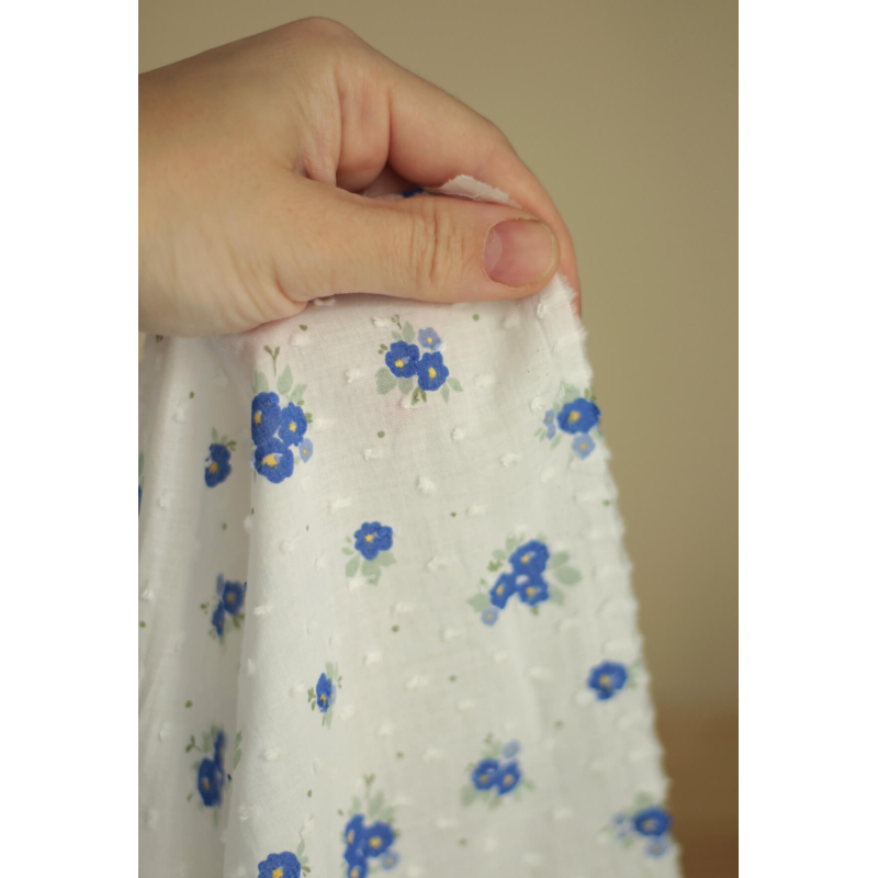 Rozen - Plumetis de coton blanc imprimé exclusif bleu cobalt