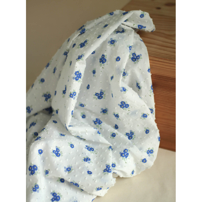 Rozen - Plumetis de coton blanc imprimé exclusif bleu cobalt