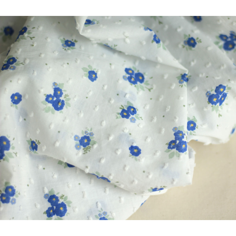 Rozen - Plumetis de coton blanc imprimé exclusif bleu cobalt