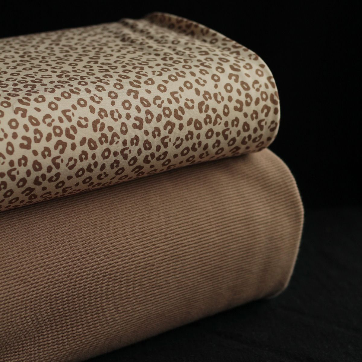 Jersey coton à motifs graou beige