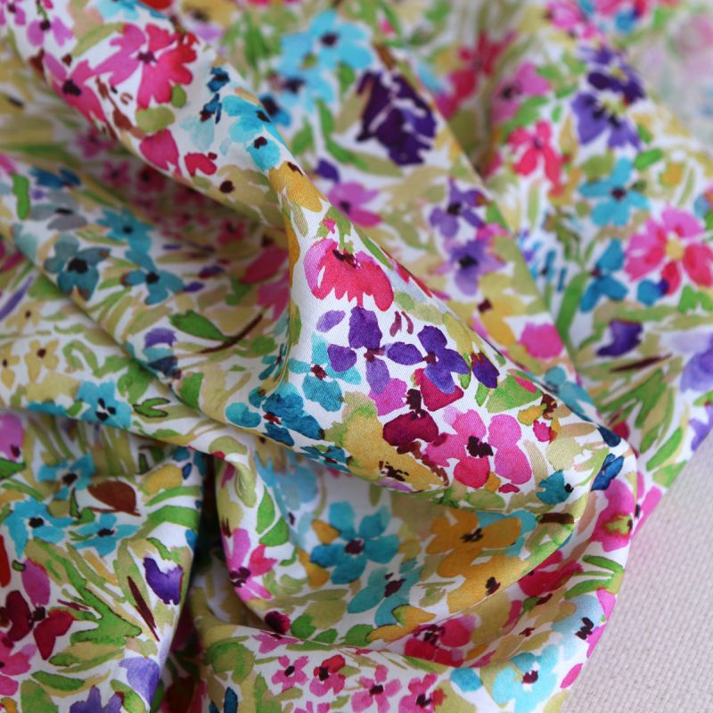 Monica - Coton satiné bio à imprimé fleuri aquarelle