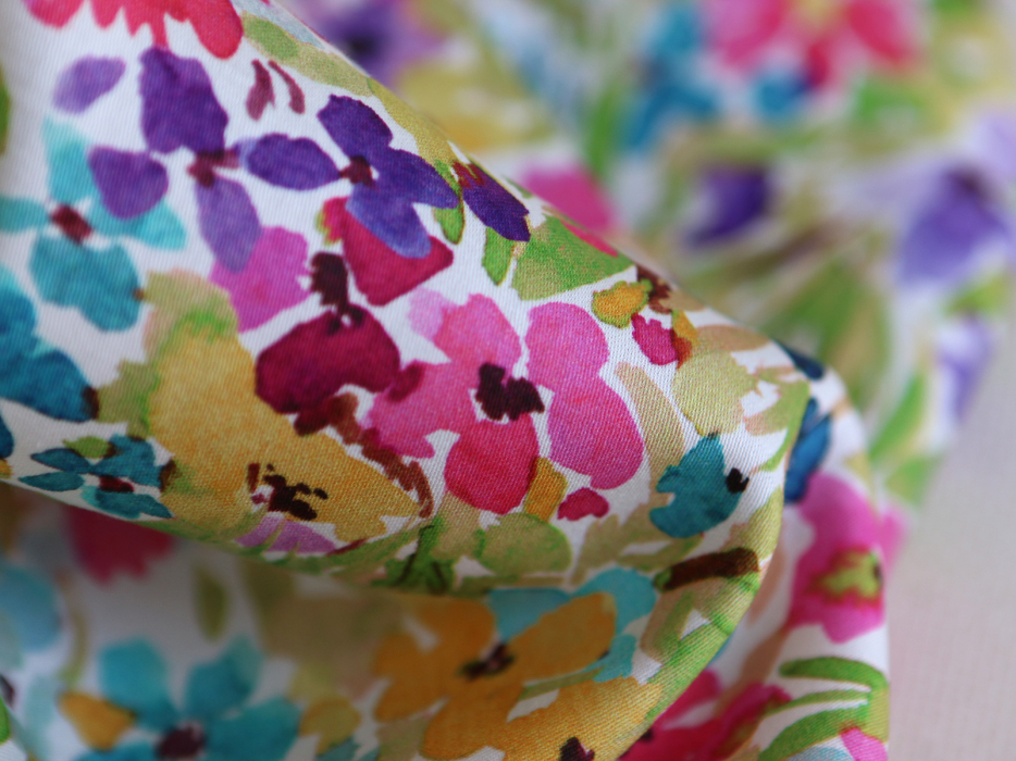 Monica - Coton satiné bio à imprimé fleuri aquarelle