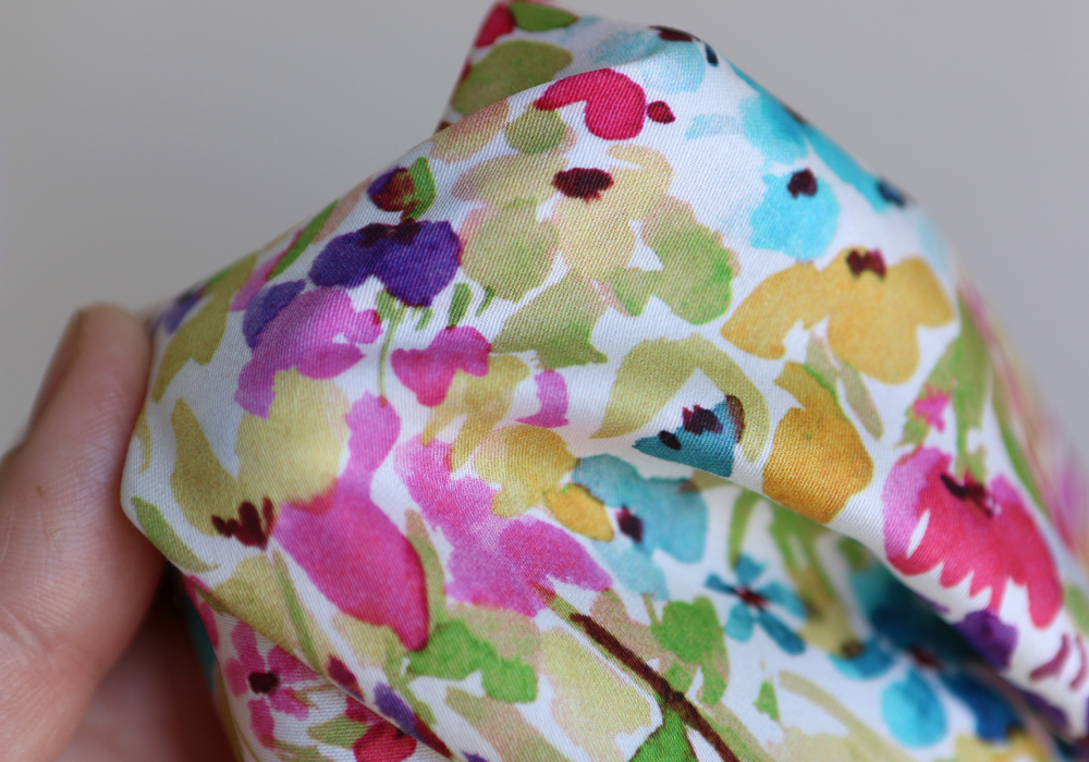 Monica - Coton satiné bio à imprimé fleuri aquarelle