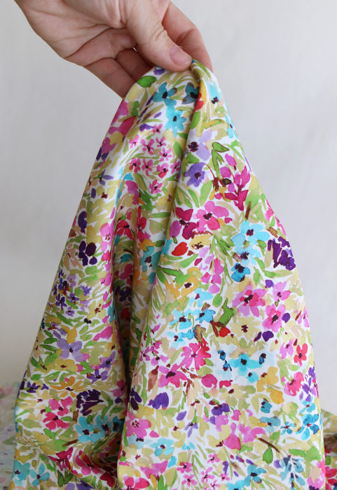 Monica - Coton satiné bio à imprimé fleuri aquarelle