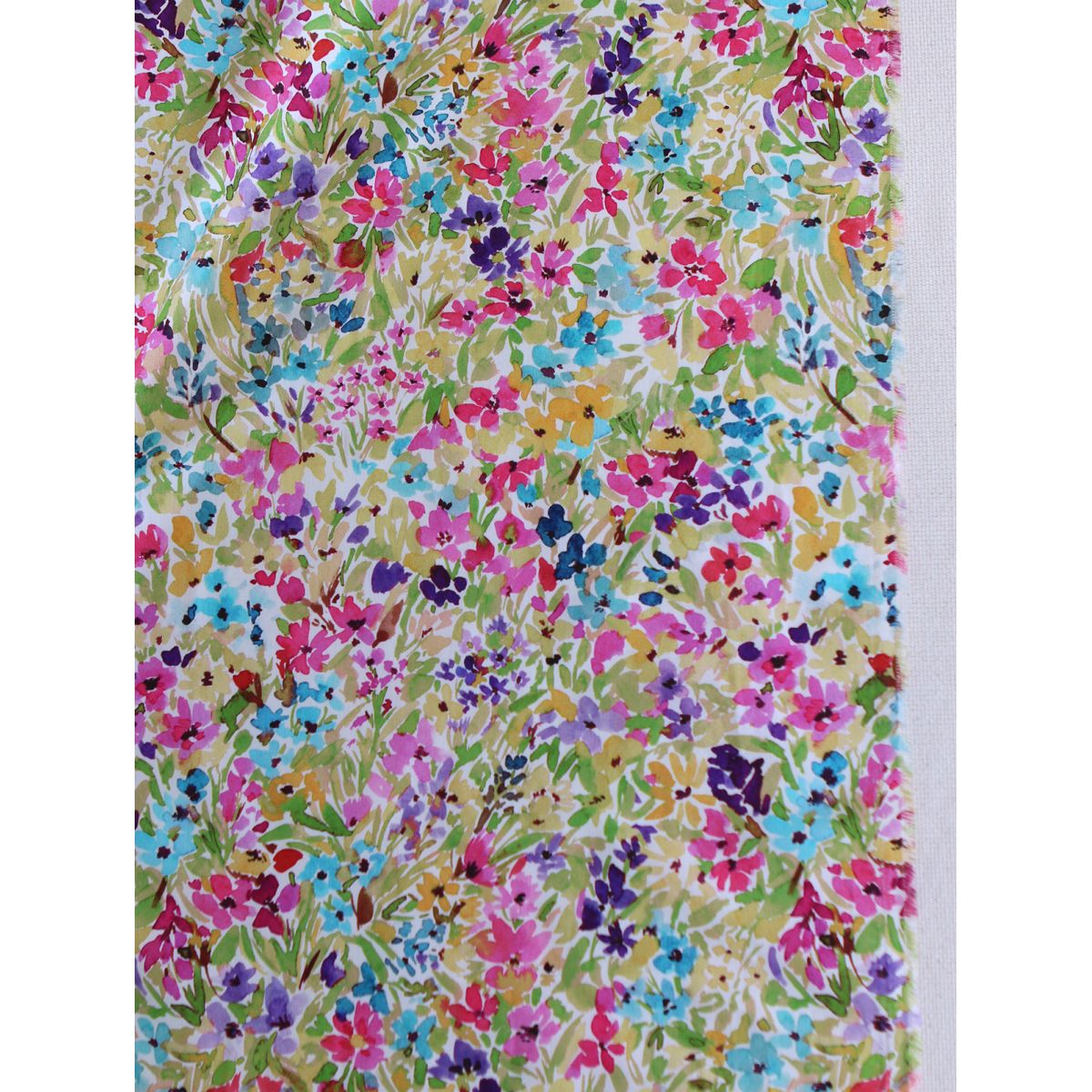 Monica - Coton satiné bio à imprimé fleuri aquarelle Monica - Coton satiné bio à imprimé fleuri aquarelle