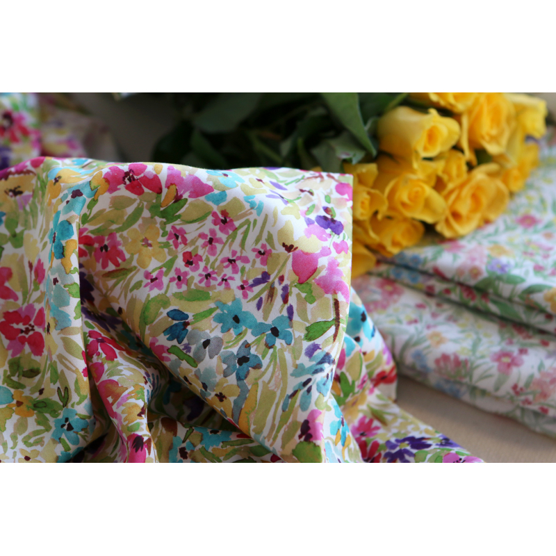 Monica - Coton satiné bio à imprimé fleuri aquarelle