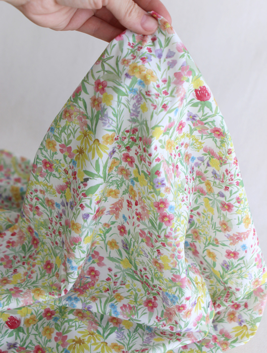 Sephora - Batiste de coton douce à imprimé fleuri aquarelle