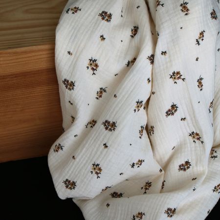 Laure - Double gaze coton BIO motif exclusif cuir fond écru Laure - Double gaze coton BIO motif exclusif cuir fond écru