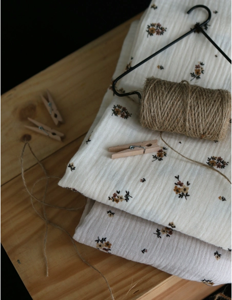 Laure - Double gaze coton BIO motif exclusif cuir fond mastic