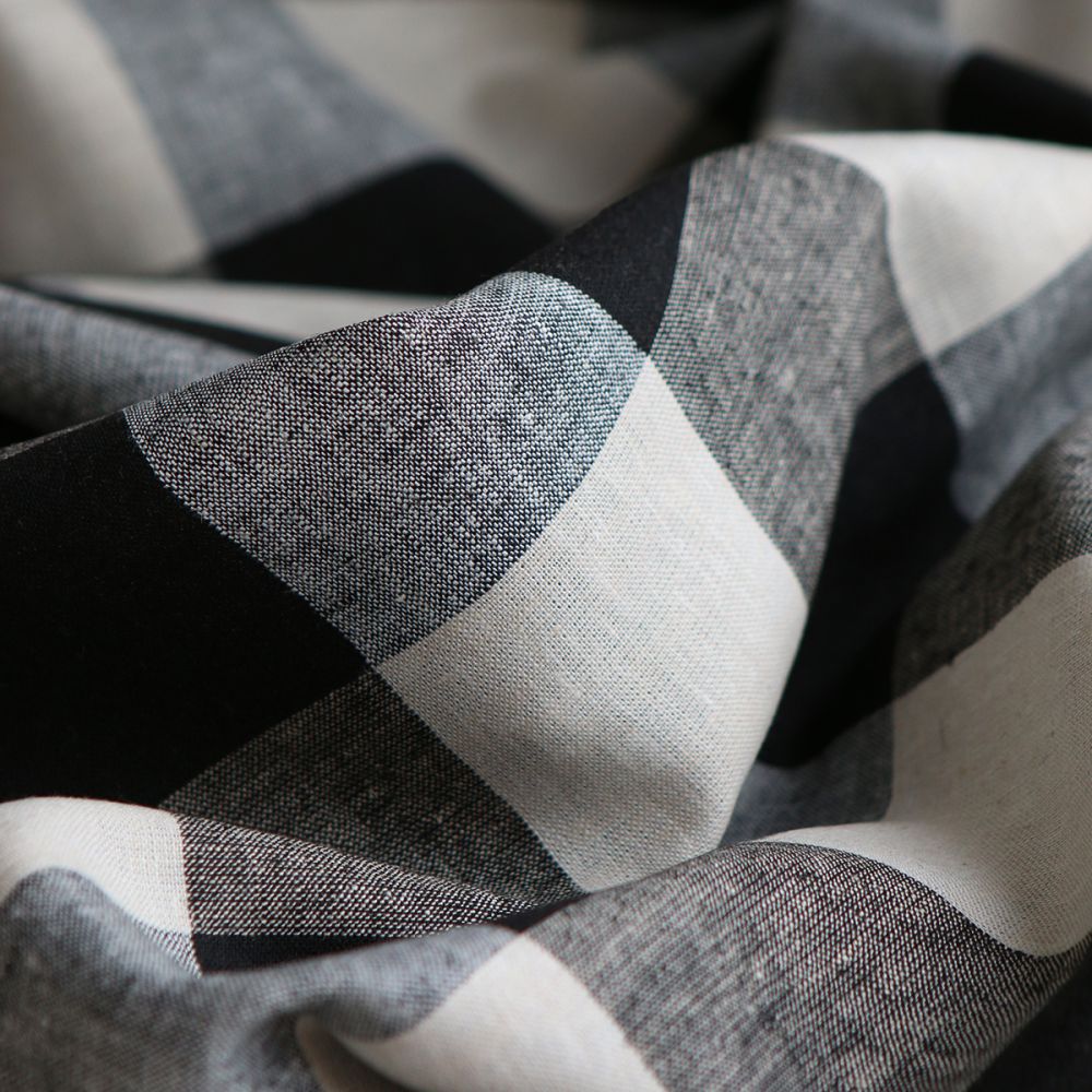 copy of Tissu lin viscose grand vichy bleu marine et écru