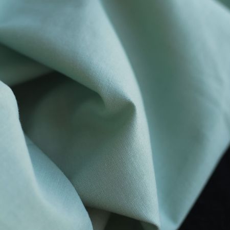 Popeline coton douce qualité SWEET coloris uni