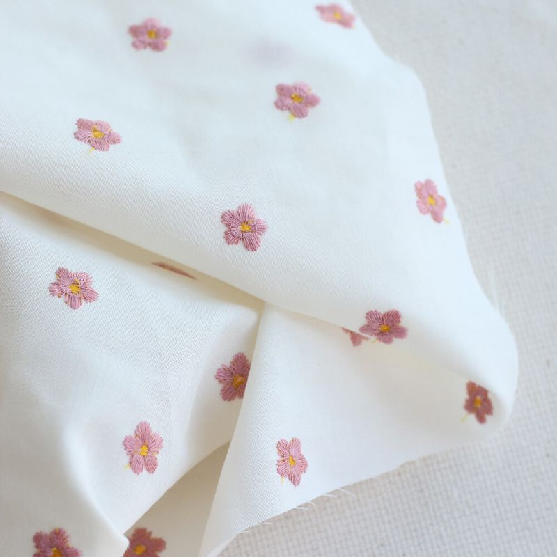 copy of Popeline coton organique broderies pâquerettes