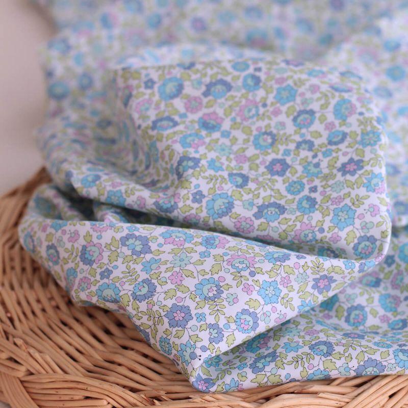 copy of Coton popeline fine et satinée imprimé biches