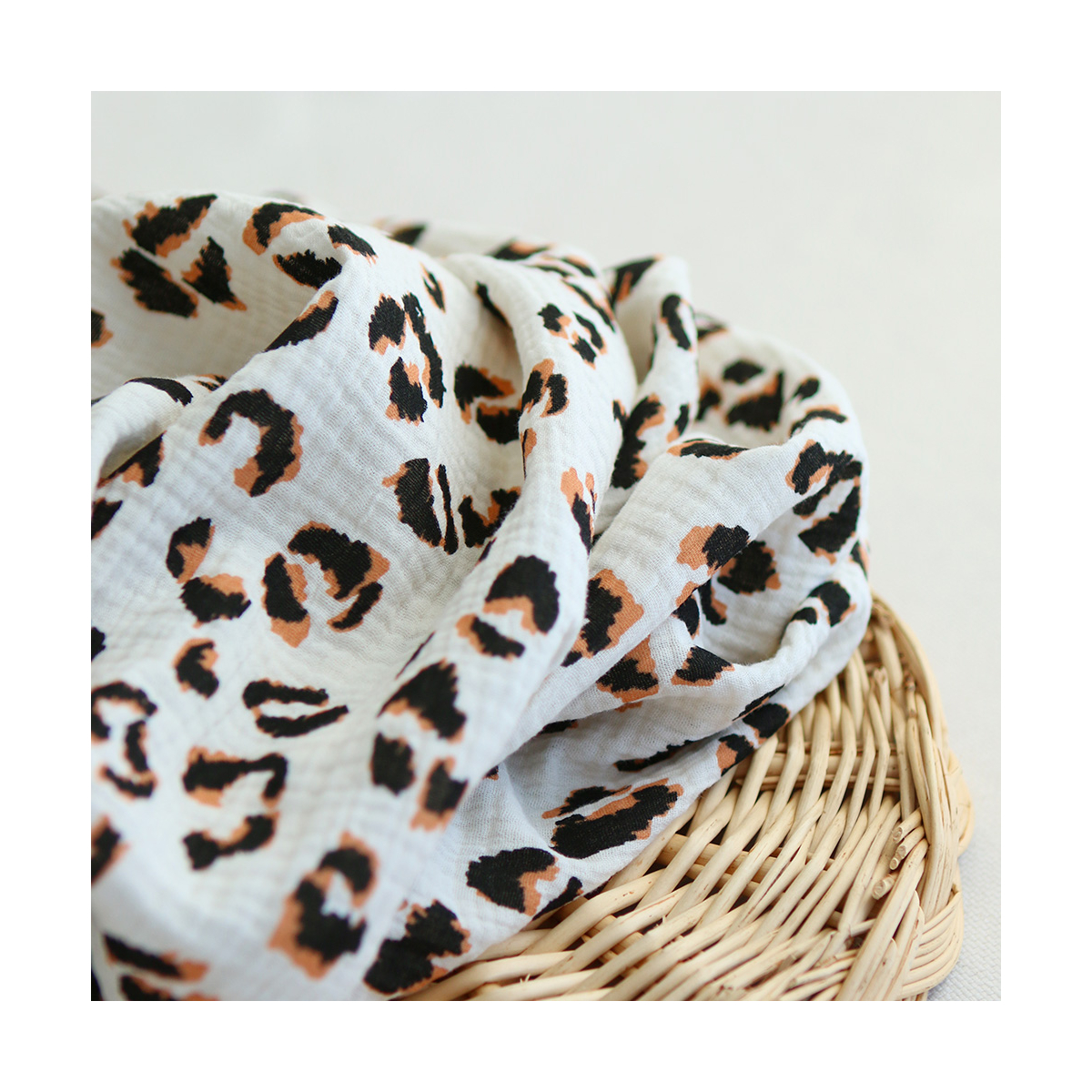 Double gaze de coton Fauve Graou fond écru Double gaze de coton Fauve Graou fond écru