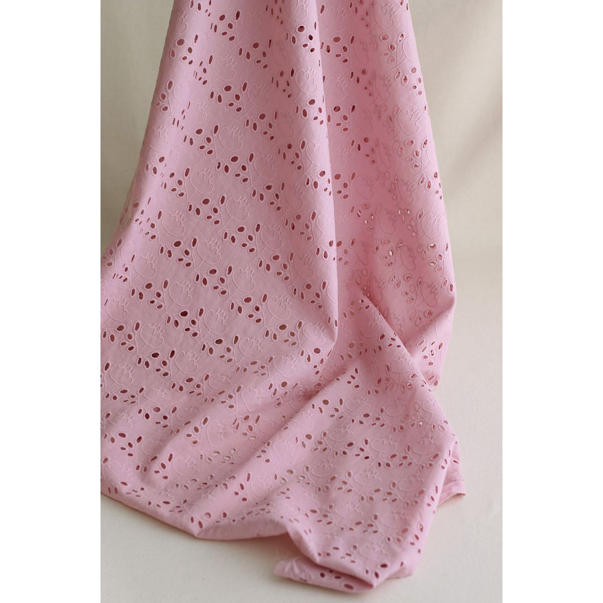 Broderie anglaise coton coloris vieux rose Broderie anglaise coton coloris vieux rose