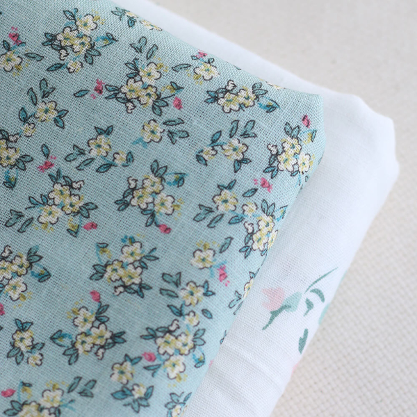 Lin et coton fond jade motif petit fleuri 2