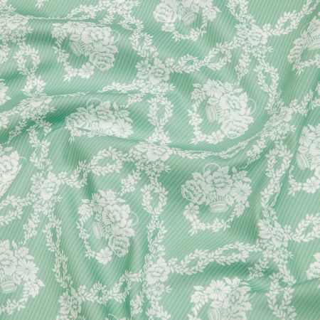 Liberty Tana Lawn® Bridgerton Garland Hampers B Liberty Tana Lawn® Bridgerton Garland Hampers B