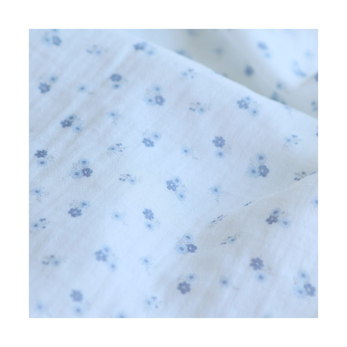 copy of Clémence - Double gaze de coton BIO blanc motif fleuri rose copy of Clémence - Double gaze de coton BIO blanc motif fleuri rose